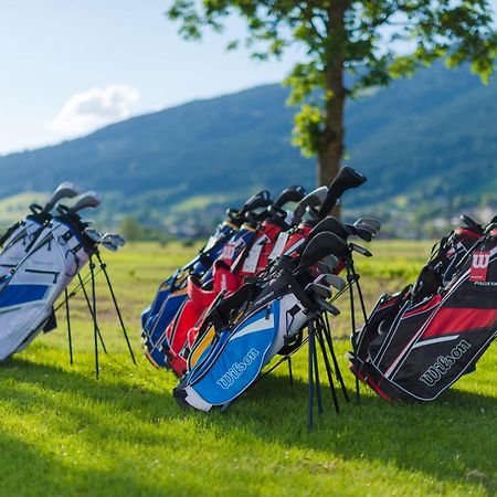 ホテル ツム ユンゲン レｰマー ラートシュタット エクステリア 写真